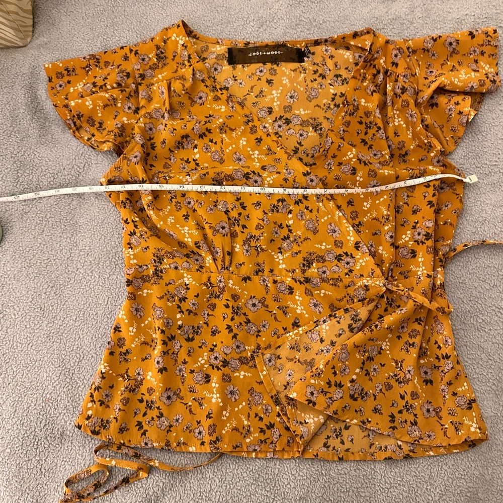 Codex Mode Flutter Sleeve Peplum Wrap Blouse - image 2